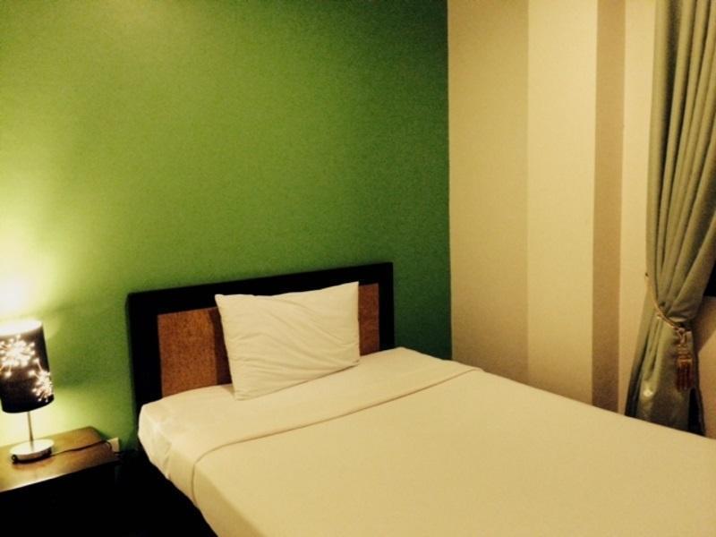 Urban Manor Hotel Roxas City Exterior foto